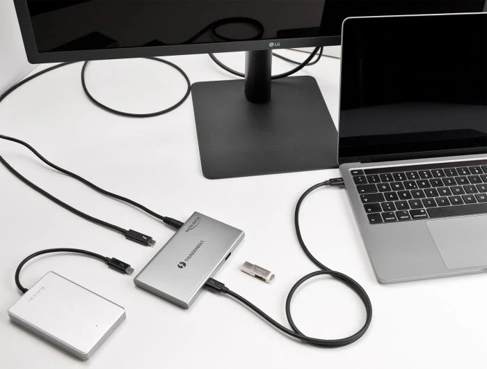 Delock Thunderbolt 4 хъб - 3x Thunderbol 4, 1x USB-, сив